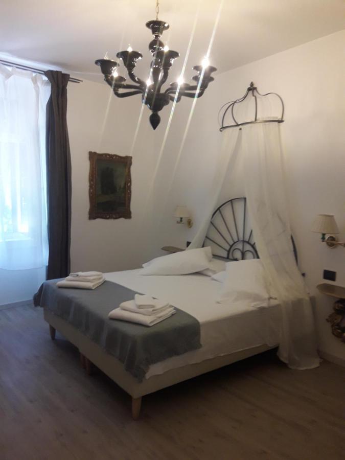 Rooms Alla Loggia Del Castello Trento Exterior foto