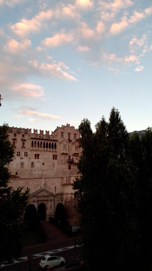 Rooms Alla Loggia Del Castello Trento Exterior foto